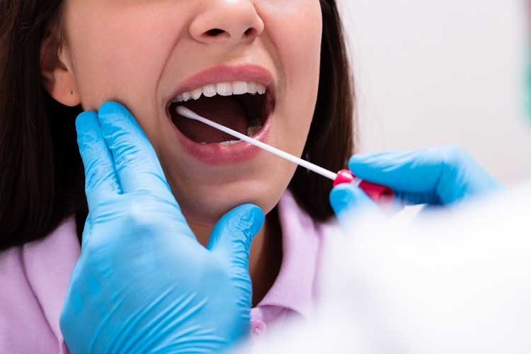 throat-swab